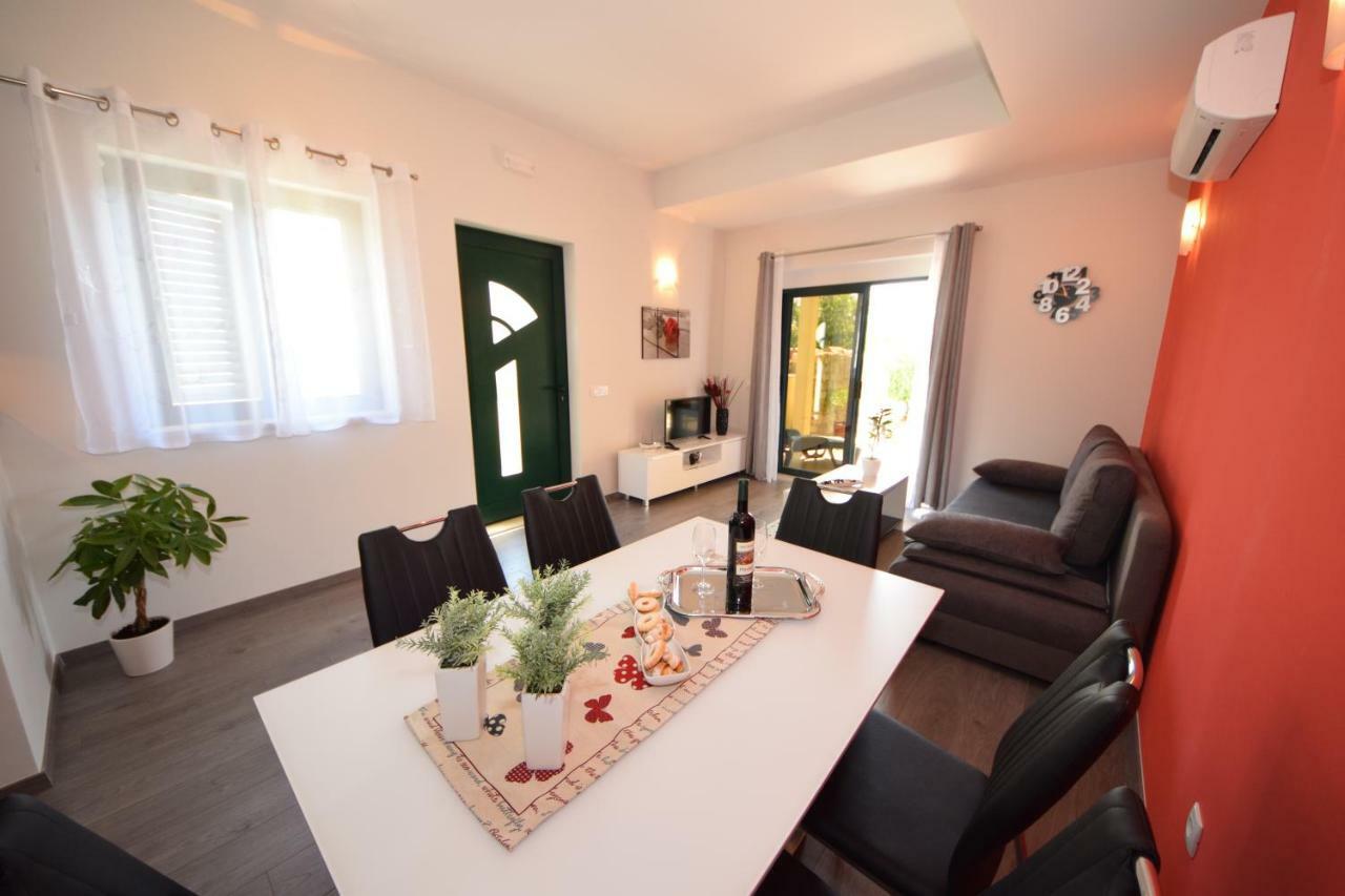 Apartmani Dora I Kati 오레비츠 외부 사진